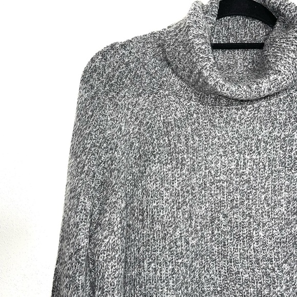 Express Dark Gray Marled Knit Turtleneck Tunic Sweater Medium Women’s - Picture 3 of 10